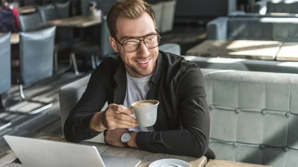 Financial planning for digital nomads